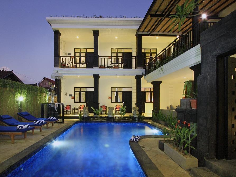 Kubu Anyar Hotel Kuta  Exterior photo